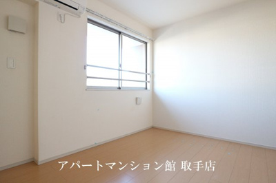 【洋室】 | バンブーレジデンス