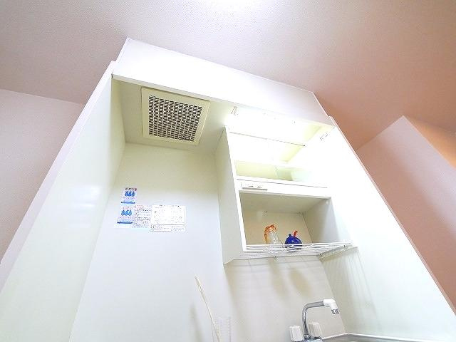 サンガーデン（田井庄町）のその他|キッチン上の収納
