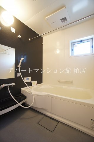 アマセネルＡ棟の浴室