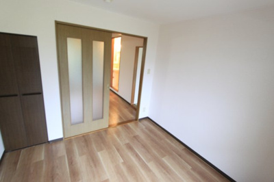 【洋室】 | エバーグレース当麻