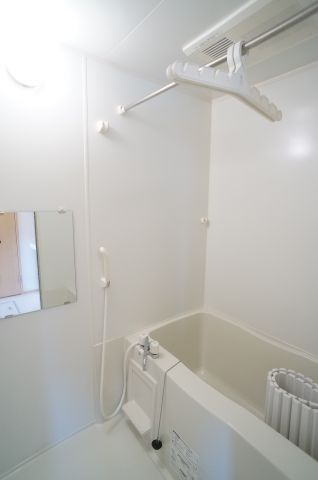 フィエルテ宝塚の浴室