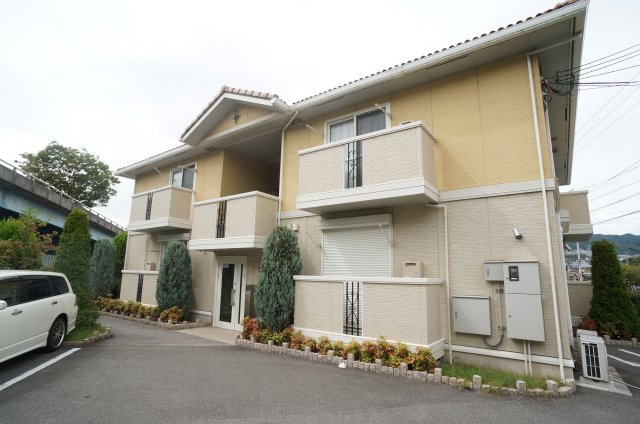 フィエルテ宝塚の外観