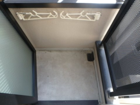 ロンモンターニュ小阪のバルコニー