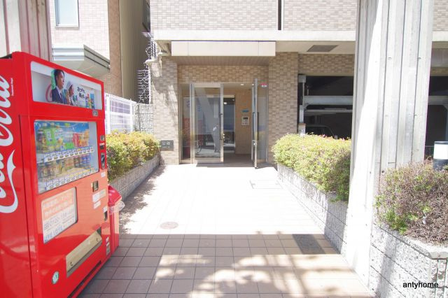 エステムコート梅田北　仲介手数料無料のエントランス