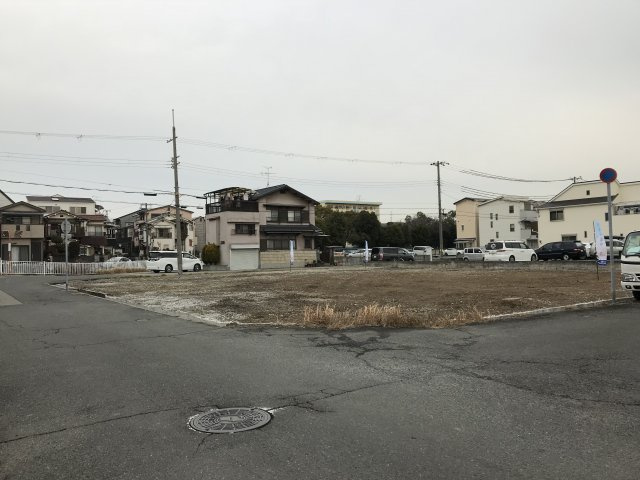 Freerife久々知Ⅳ6号地の前面道路含む現地写真|
