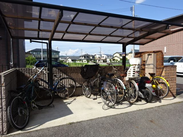 倉敷市大島のアパートのその他共用部分|自転車置き場