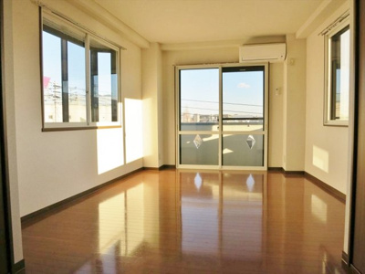 【居間・リビング】 | ハイツリバーサイド