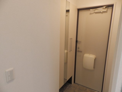 【玄関】 | アスクール　B棟