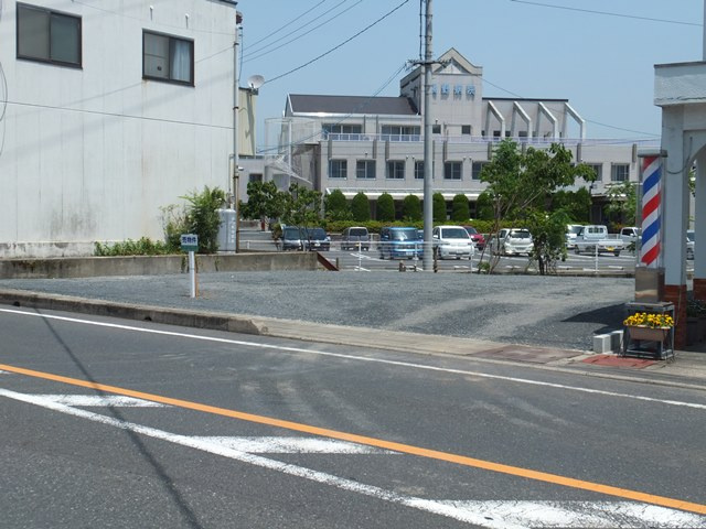 鏡野町寺元51坪の前面道路含む現地写真