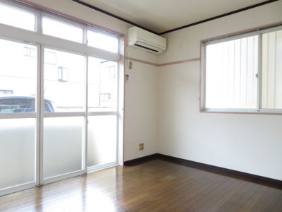 【洋室】 | アレストホウジョウ２ | 南西洋室