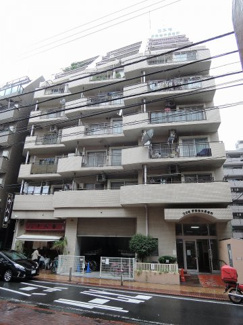 【外観】 | 京浜急行本線「黄金町」駅徒歩5分と好立地。