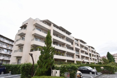【外観】 | メゾンふじのき台１２－１０号棟 | 南西角部屋につき全室に窓があり採光・通風良好です♪