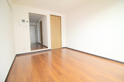 【寝室】 | リヴェール西出