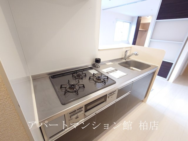 グラーティアのキッチン|※別号室参考写真です ※現況優先