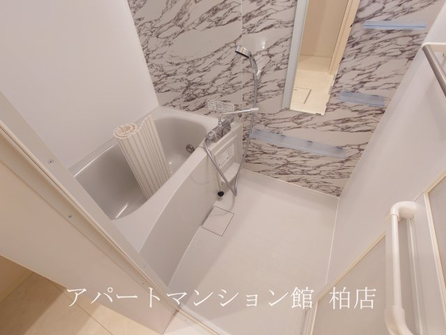 グラーティアの浴室|※別号室参考写真です ※現況優先