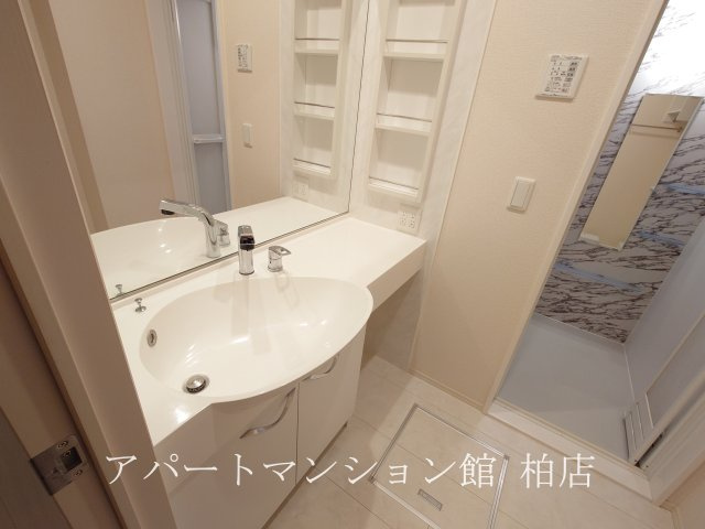 グラーティアの独立洗面台|※別号室参考写真です ※現況優先