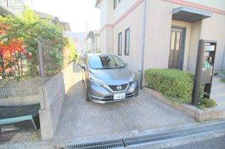 【駐車場】
