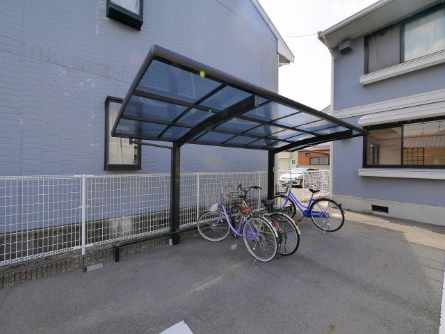 ロイヤルメモリーⅡのその他共用部分|駐輪場です