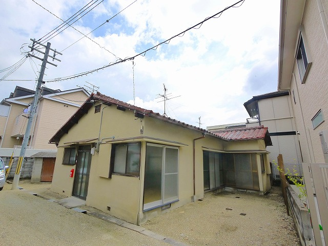 村戸貸家の外観