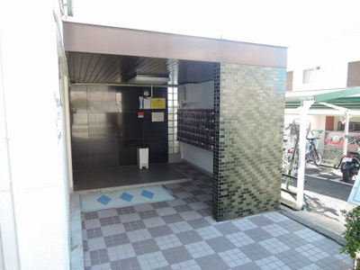 【エントランス】 | 山手町コーポラスＢ棟