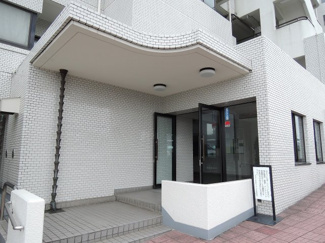 【エントランス】 | 京浜急行線「上大岡」駅徒歩12分！