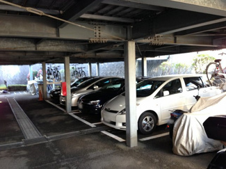 【駐車場】