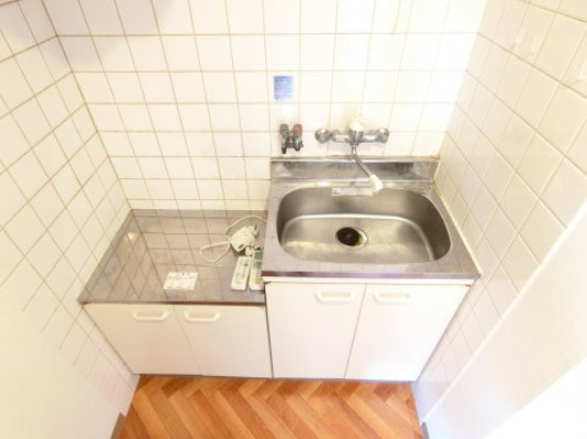 メゾンドソレイユ滝谷のキッチン