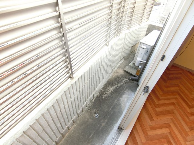 メゾンドソレイユ滝谷のバルコニー