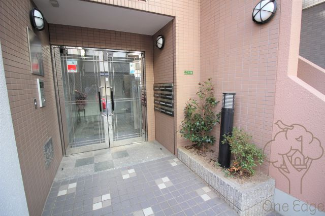 ステラ北梅田のエントランス