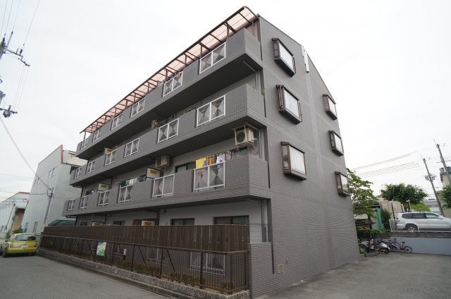 甚樹園マンション弐番館の外観