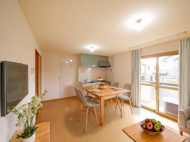 プレミール　クニミ　Ｃ棟の居間・リビング|CGで家具等を配置したもので家具等は含まれません