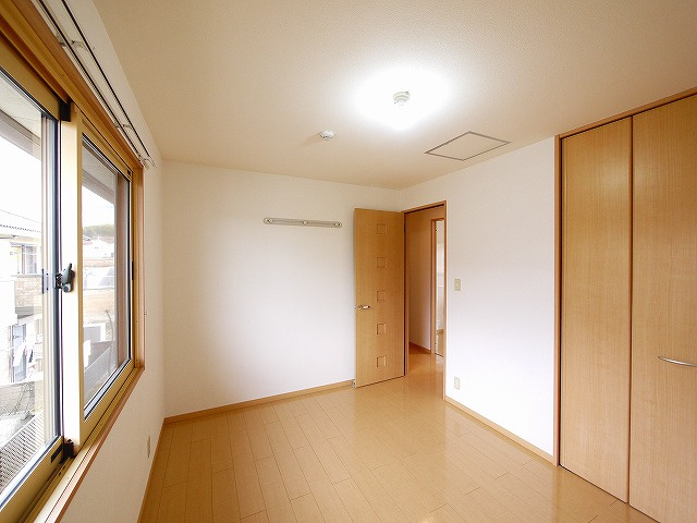 プレミール　クニミ　Ｃ棟の洋室|スタンダードな洋室です