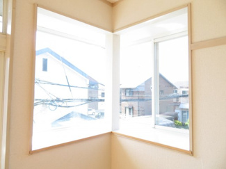 【その他】 | アレスト・イワゾ | 出窓