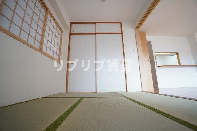 グランダジュール千葉みなとの寝室