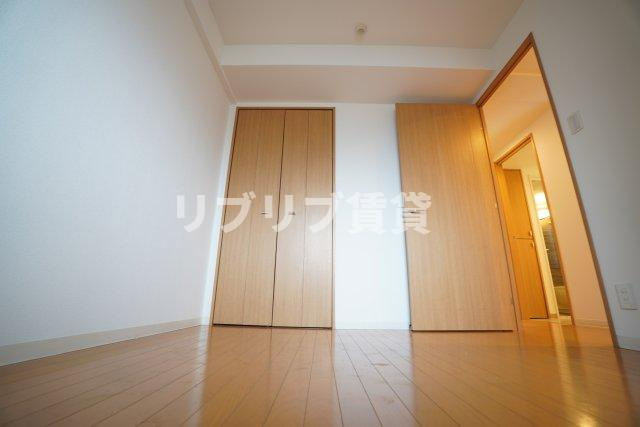グランダジュール千葉みなとの洋室