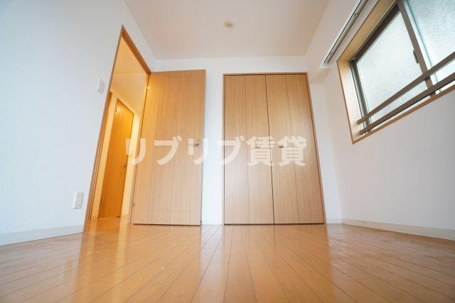 グランダジュール千葉みなとの洋室