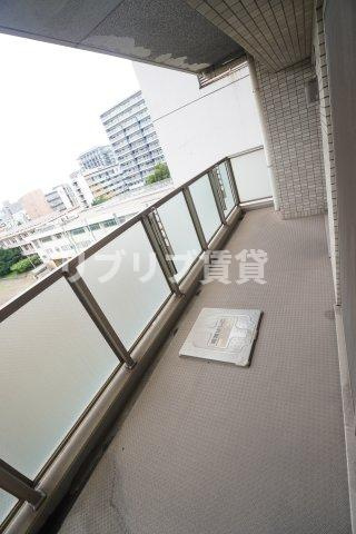 グランダジュール千葉みなとのバルコニー