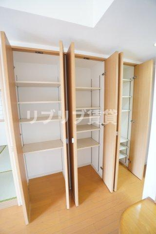 グランダジュール千葉みなとの収納