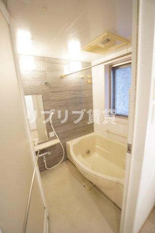 グランダジュール千葉みなとの浴室