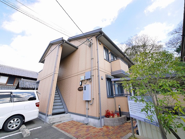 エクレールコートの外観|外観もきれいです