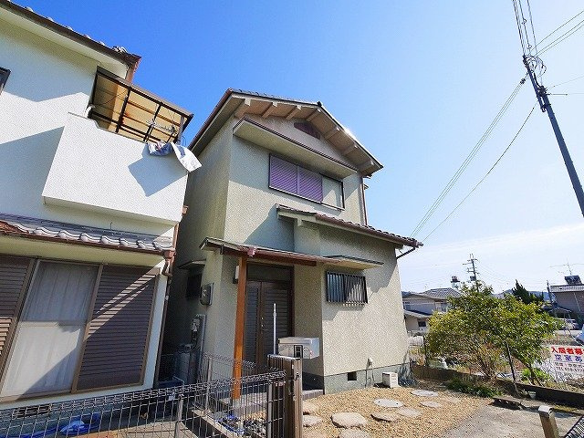 有里町一戸建の外観|落ち着いた雰囲気の外観です