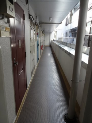 【その他共用部分】 | 石井ハイツ | 石井ハイツ　共用廊下