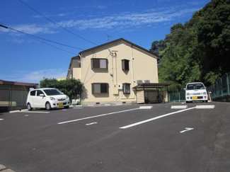 【駐車場】