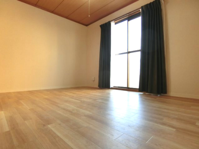 神愛ハイツの洋室|同物件別部屋写真