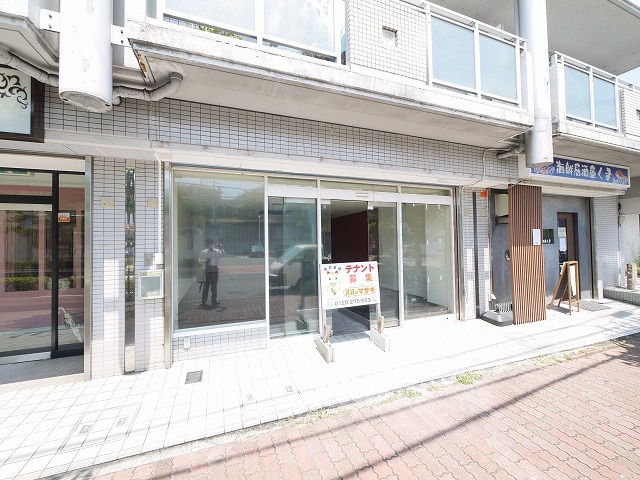 アネックス富雄の周辺