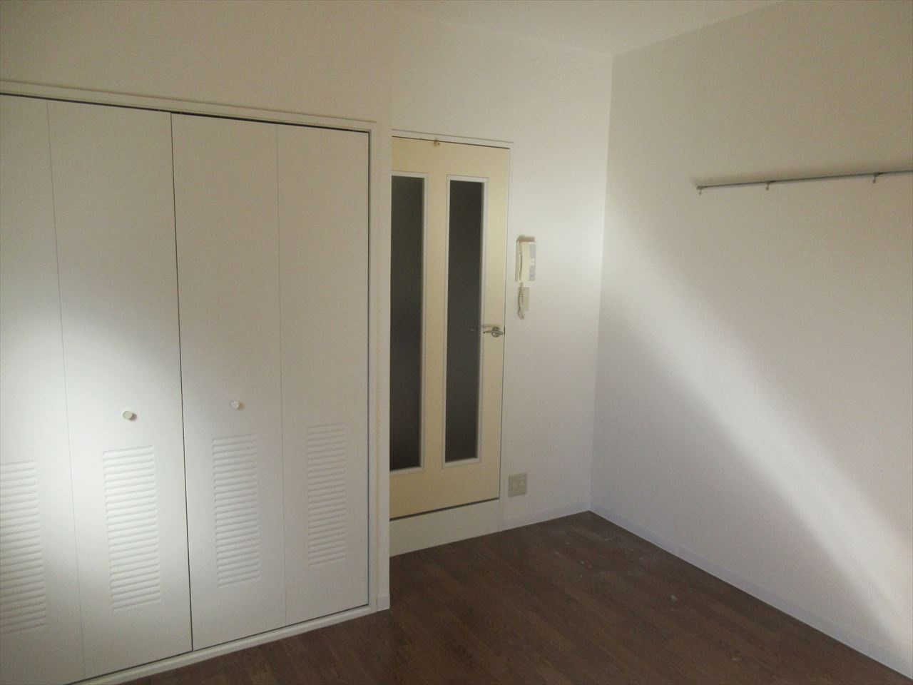 アメニティ泉の洋室|アメニティ泉