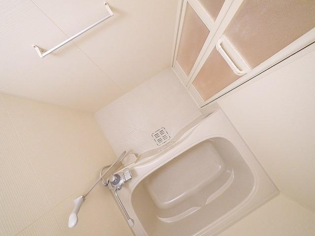 ミエパレスⅡの浴室|日々の暮らしに欠かせないお風呂です