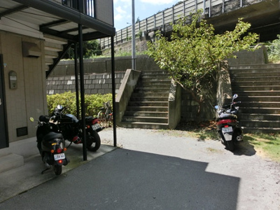 【その他共用部分】 | サンテラス峰沢Ｂ | サンテラス峰沢Ｂ　バイク置場