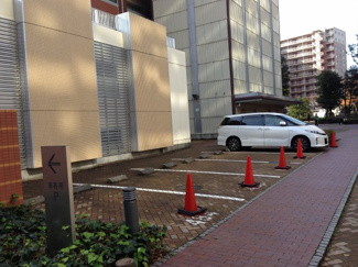 【駐車場】