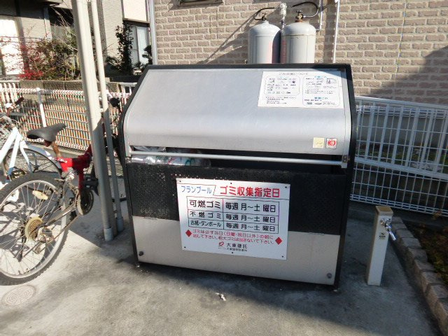 フランプールのその他共用部分|敷地内専用ゴミステーション